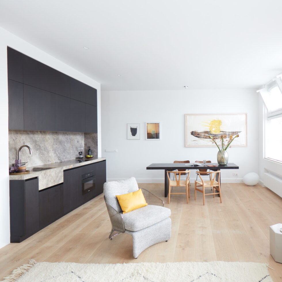 Architect Amsterdam gespecialiseerd in high-end woonbelevingen.